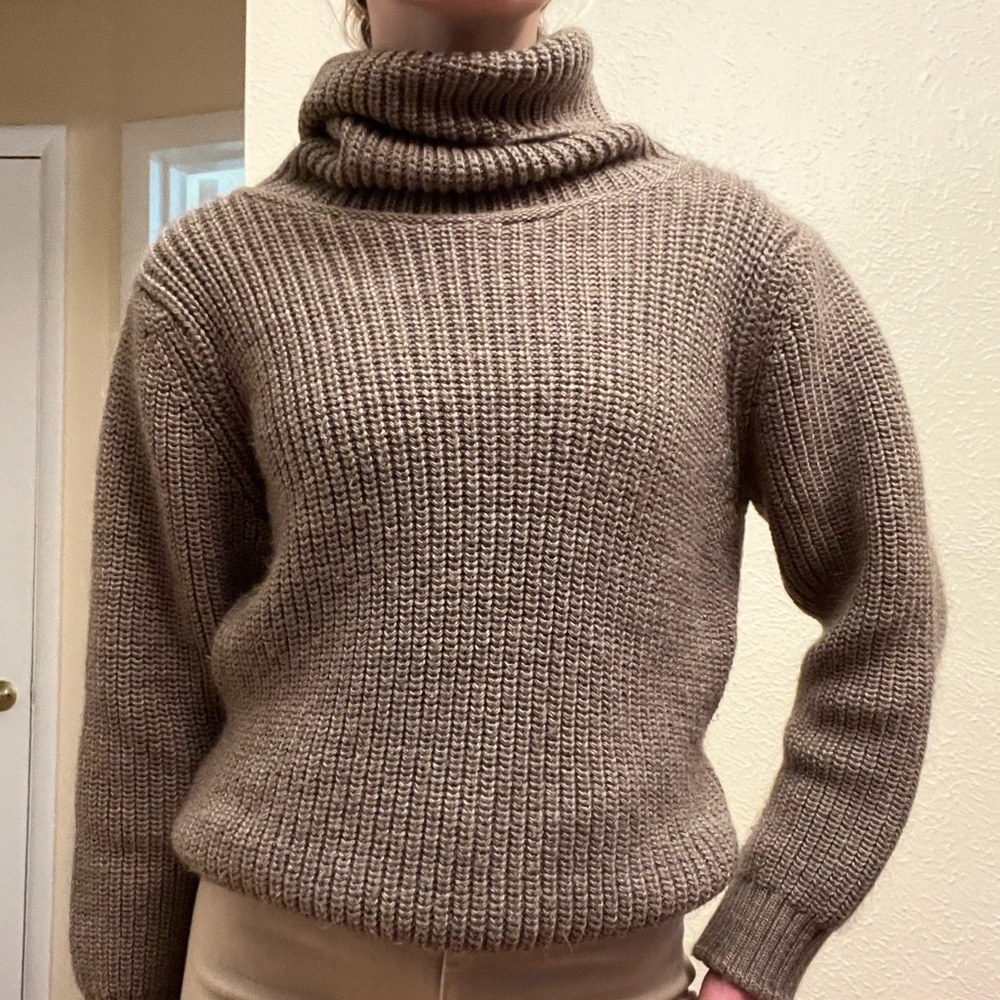 Winter sweater - Picture 3 of 4